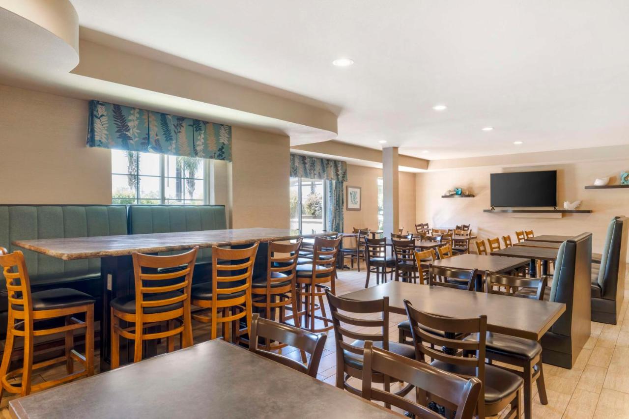 | Best Western Plus Oceanside Palms