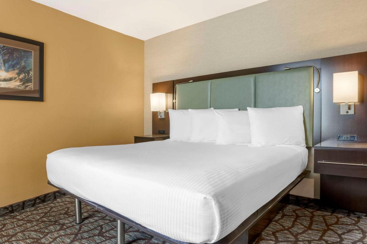 | Best Western Plus Oceanside Palms