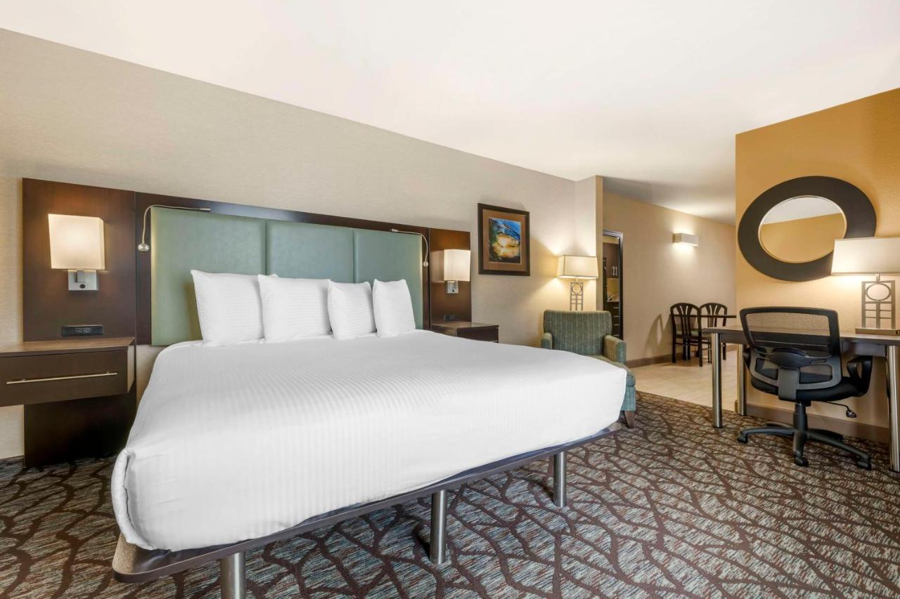 | Best Western Plus Oceanside Palms