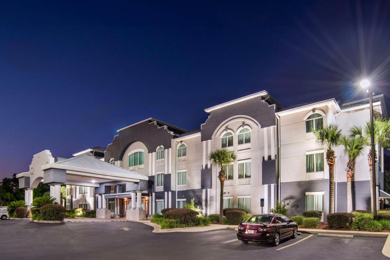  | Best Western Plus Blue Angel Inn