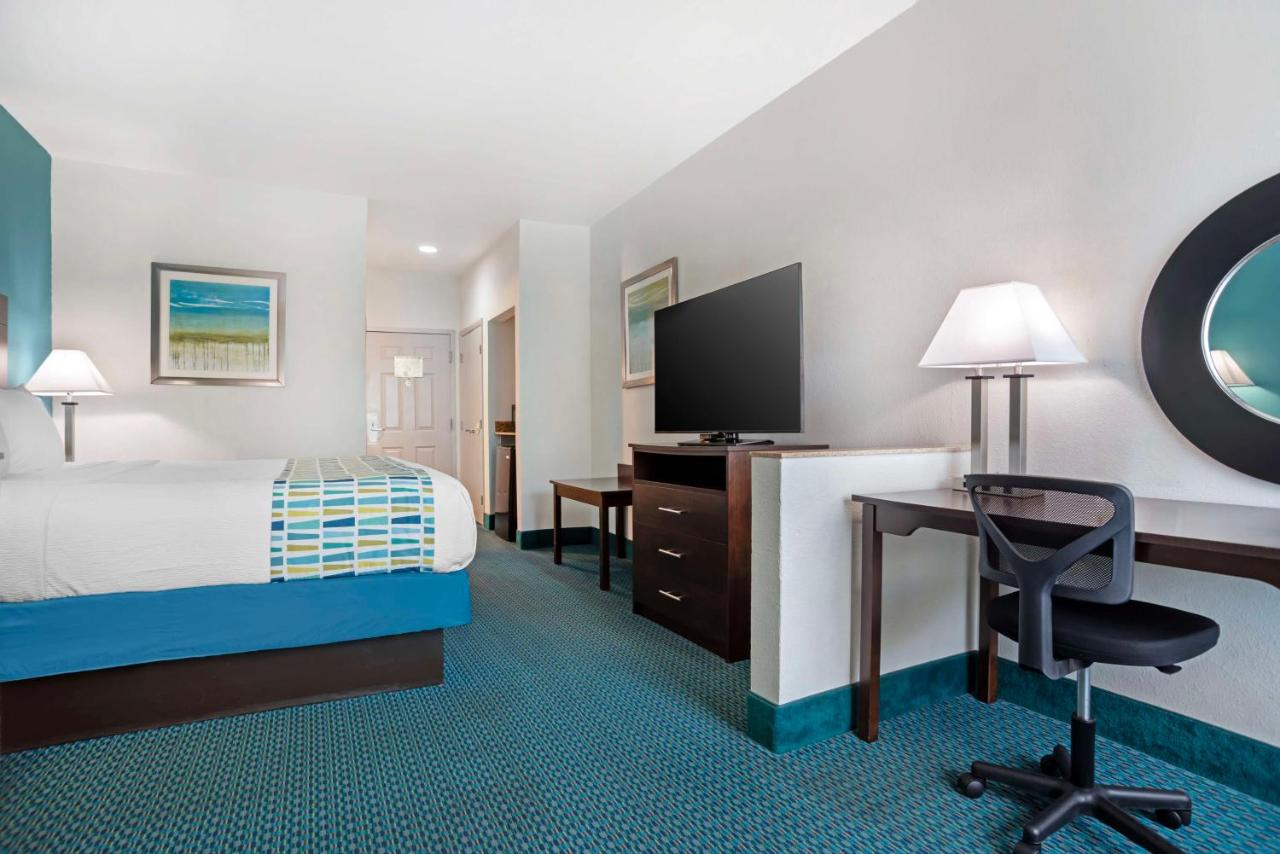 Room #53157514 at Best Western Plus Blue Angel Inn