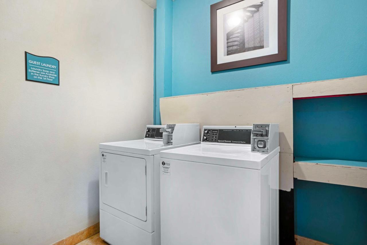  | Best Western Plus Blue Angel Inn