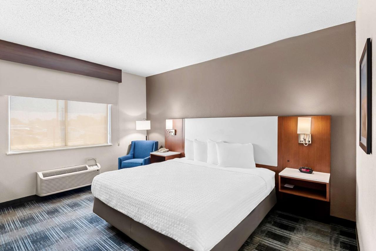 | SureStay Plus Hotel by Best Western Ottumwa
