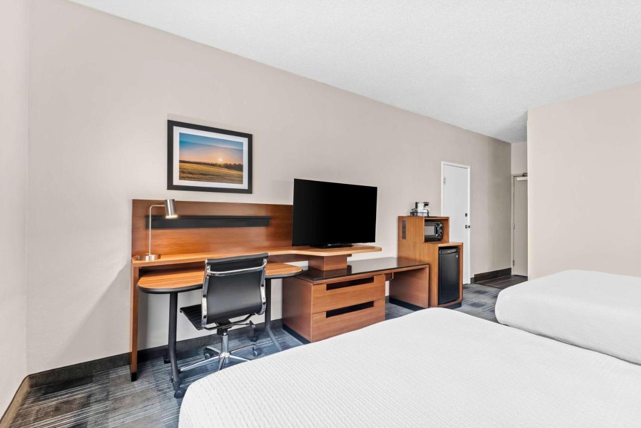 | SureStay Plus Hotel by Best Western Ottumwa