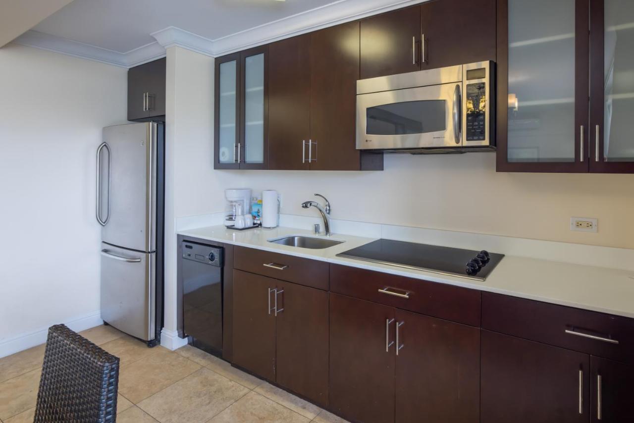 1 Bedroom City View at Regency on Beachwalk Waikiki by OUTRIGGER