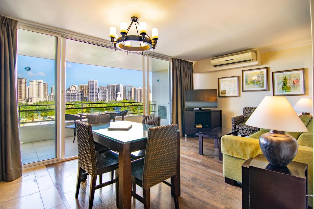 2 Bedroom Partial Ocean View at Regency on Beachwalk Waikiki by OUTRIGGER
