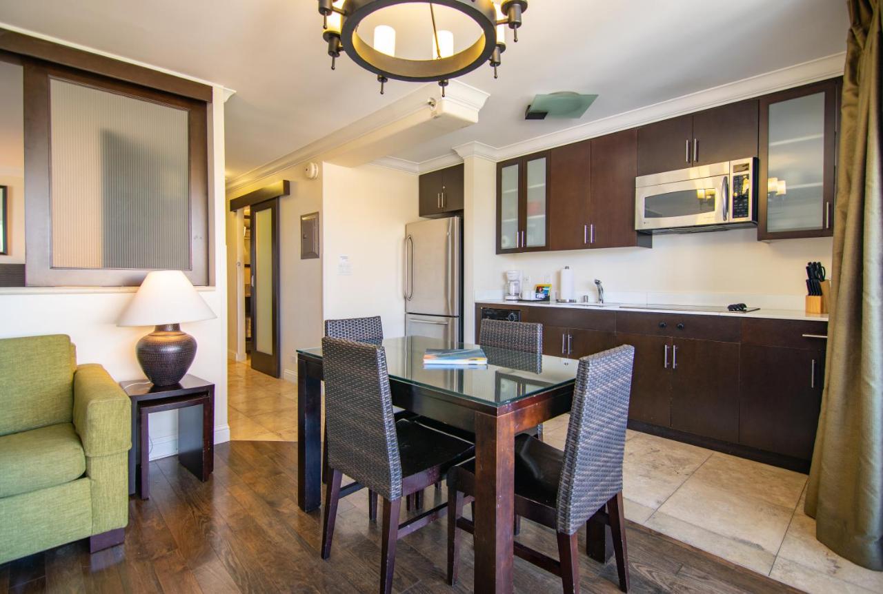 2 Bedroom Partial Ocean View at Regency on Beachwalk Waikiki by OUTRIGGER