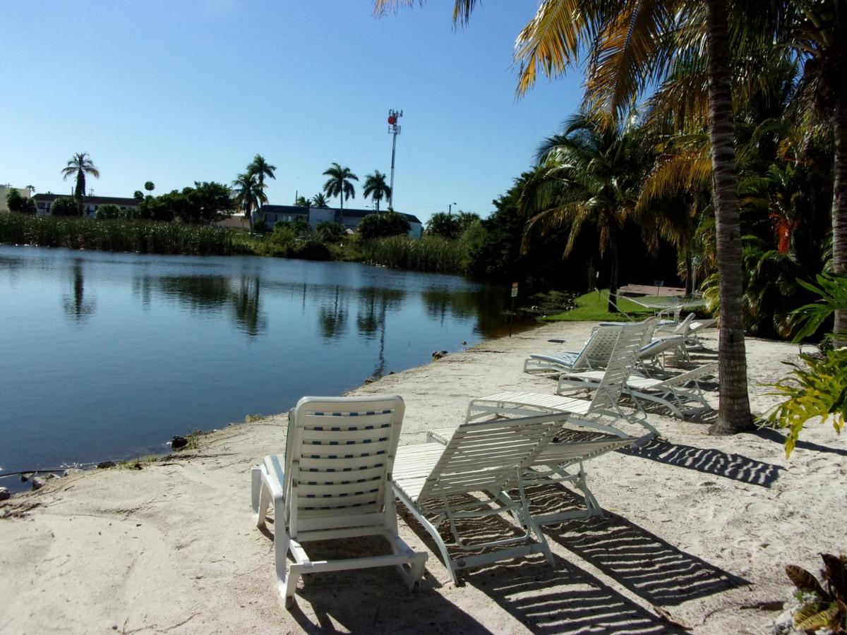  | Marco Island Lakeside Inn