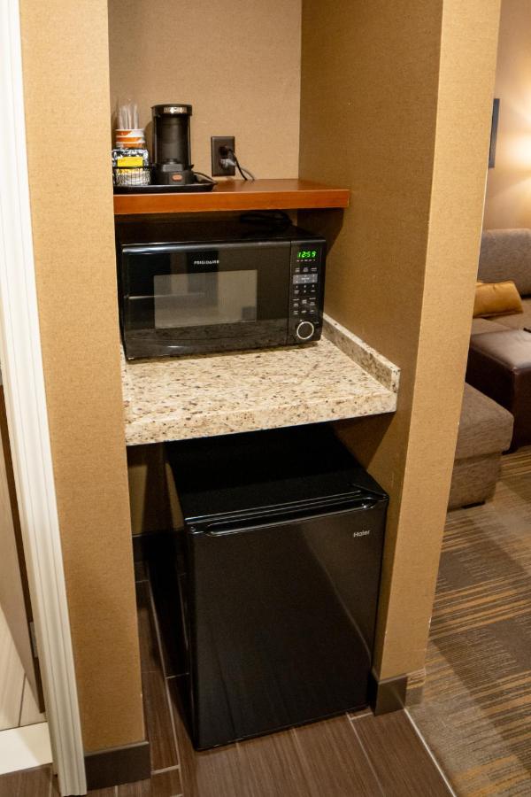 King Suite - Accessible/Non-Smoking at Comfort Suites University