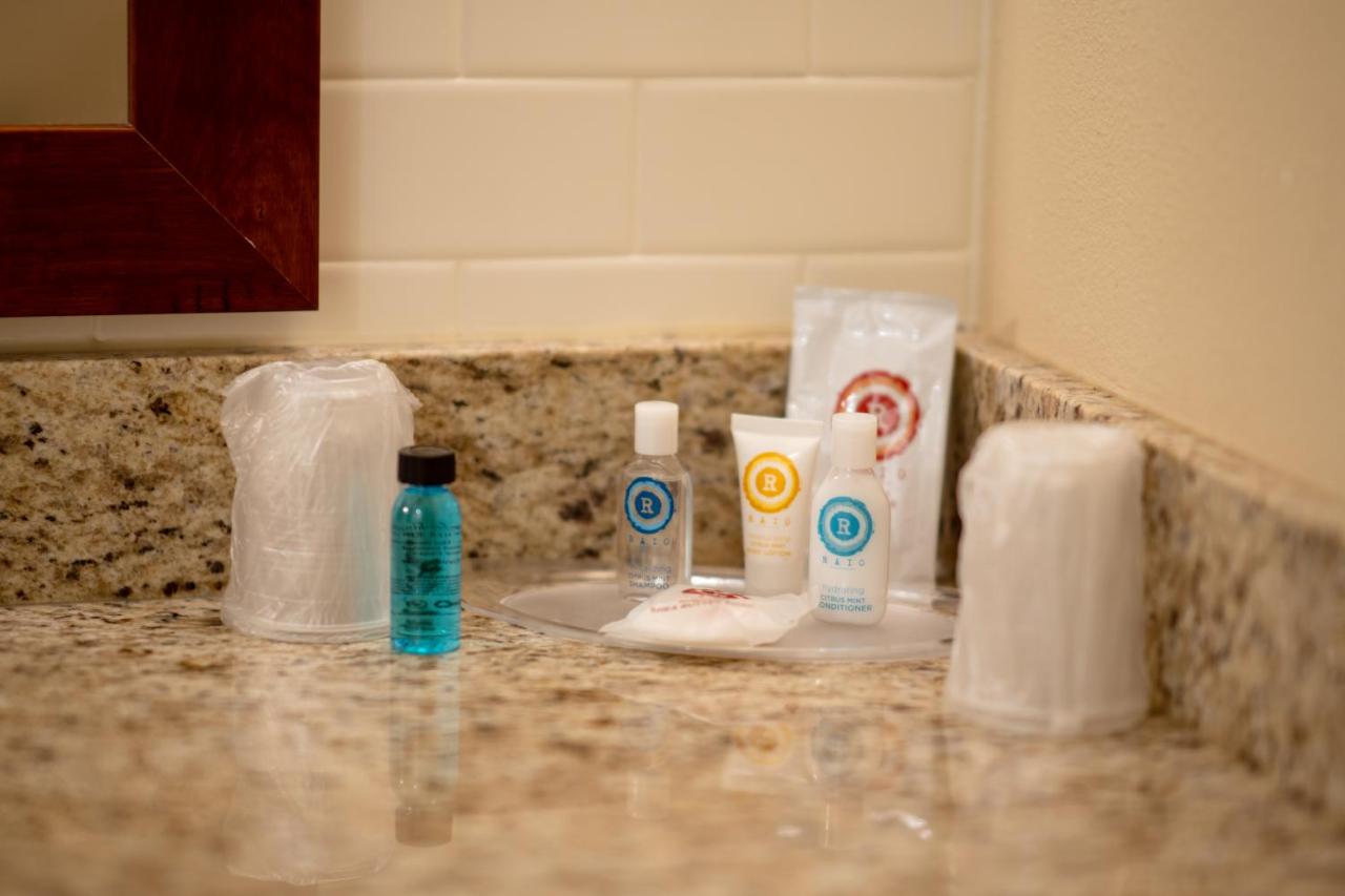 King Suite - Accessible/Non-Smoking at Comfort Suites University