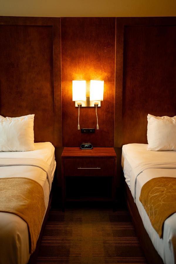 Queen Suite with Two Queen Beds at Comfort Suites University