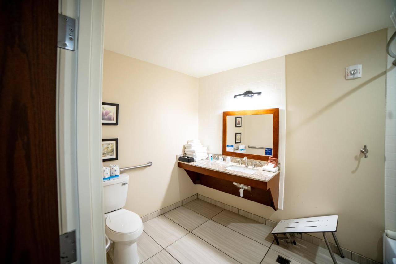 Suite with Two Queen Beds - Accessible/Non-Smoking at Comfort Suites University
