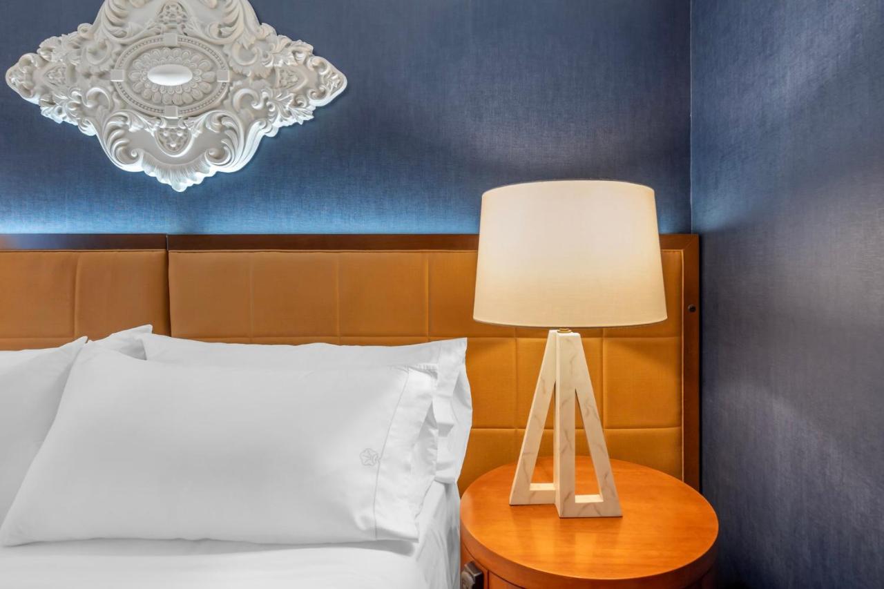  | Omni Chicago Hotel