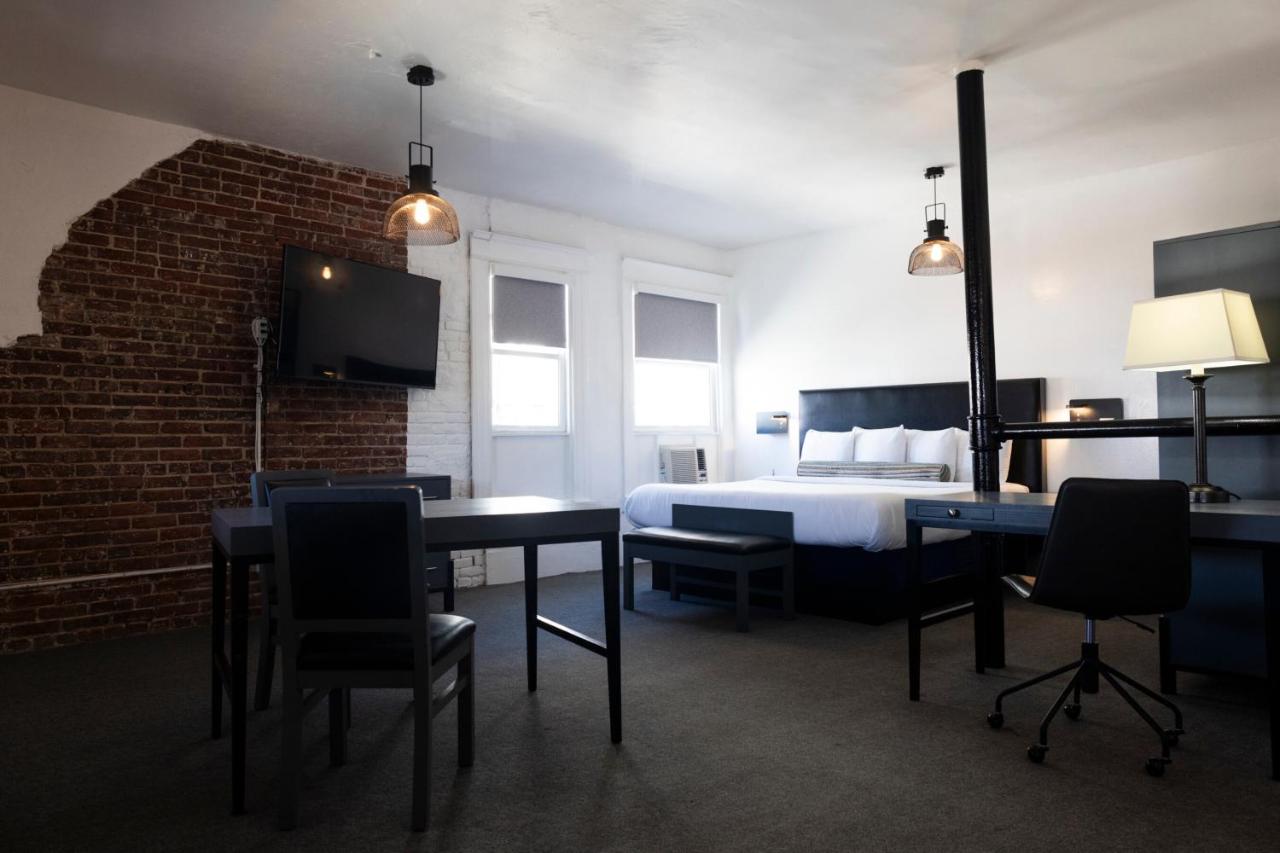 AMERICAN HOTEL LOS ANGELES