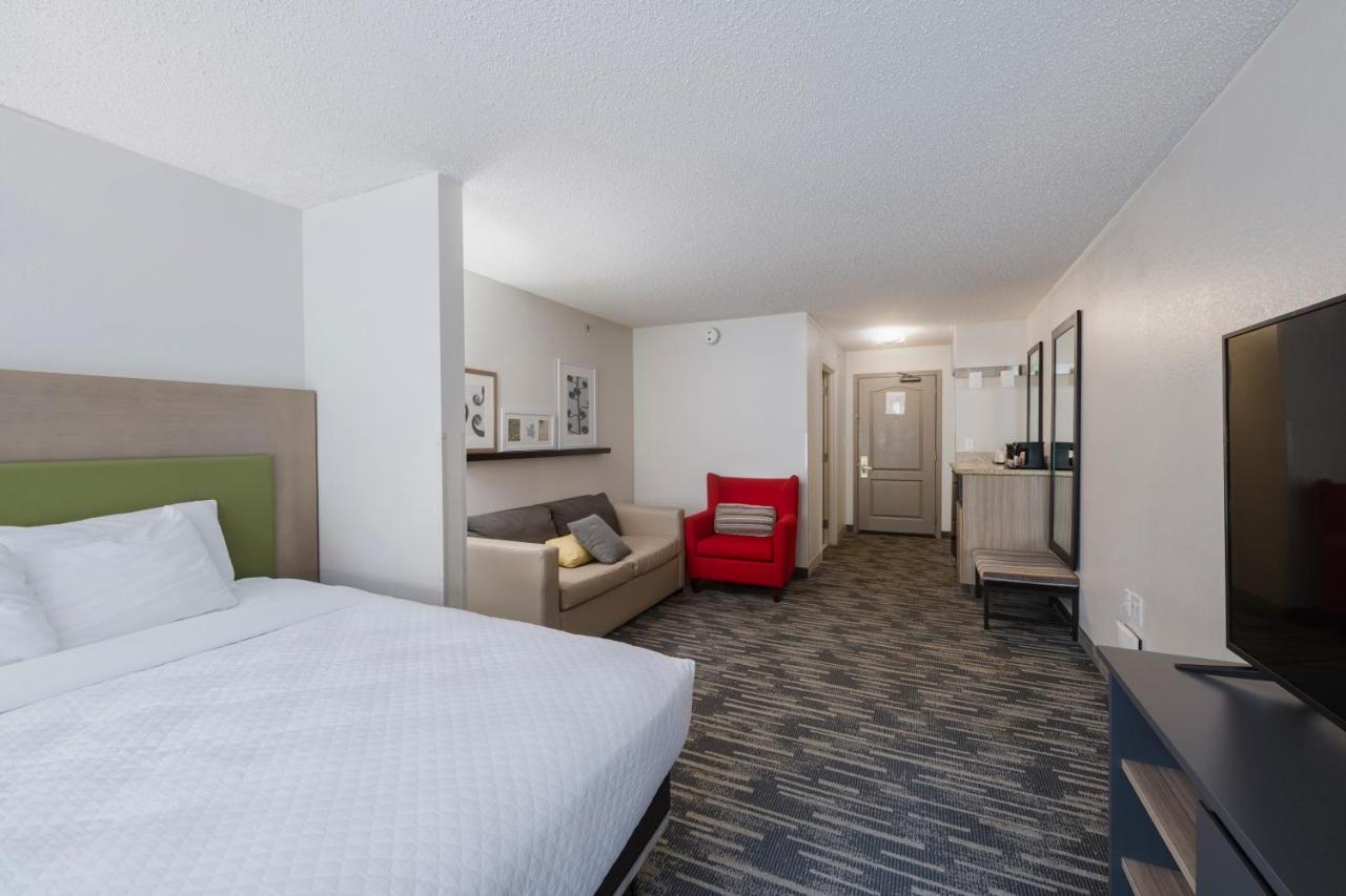 King Studio Suite at Country Inn & Suites by Radisson, Lake George (Queensbury), NY