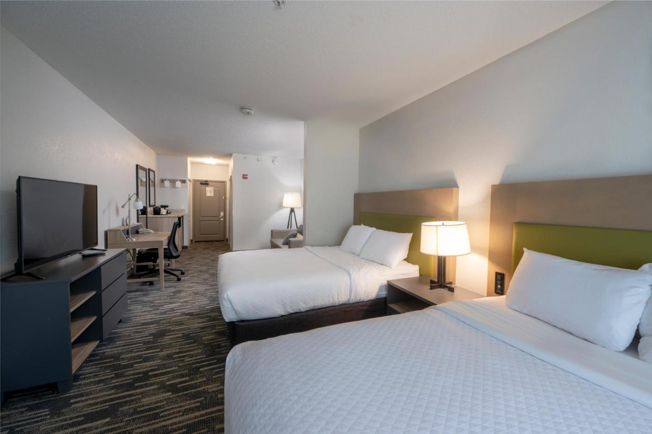 Studio Suite with Two Queen Beds at Country Inn & Suites by Radisson, Lake George (Queensbury), NY