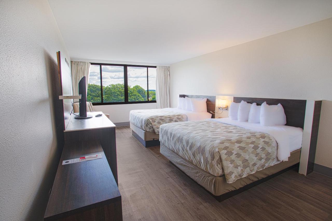 | Ramada by Wyndham Winston-Salem