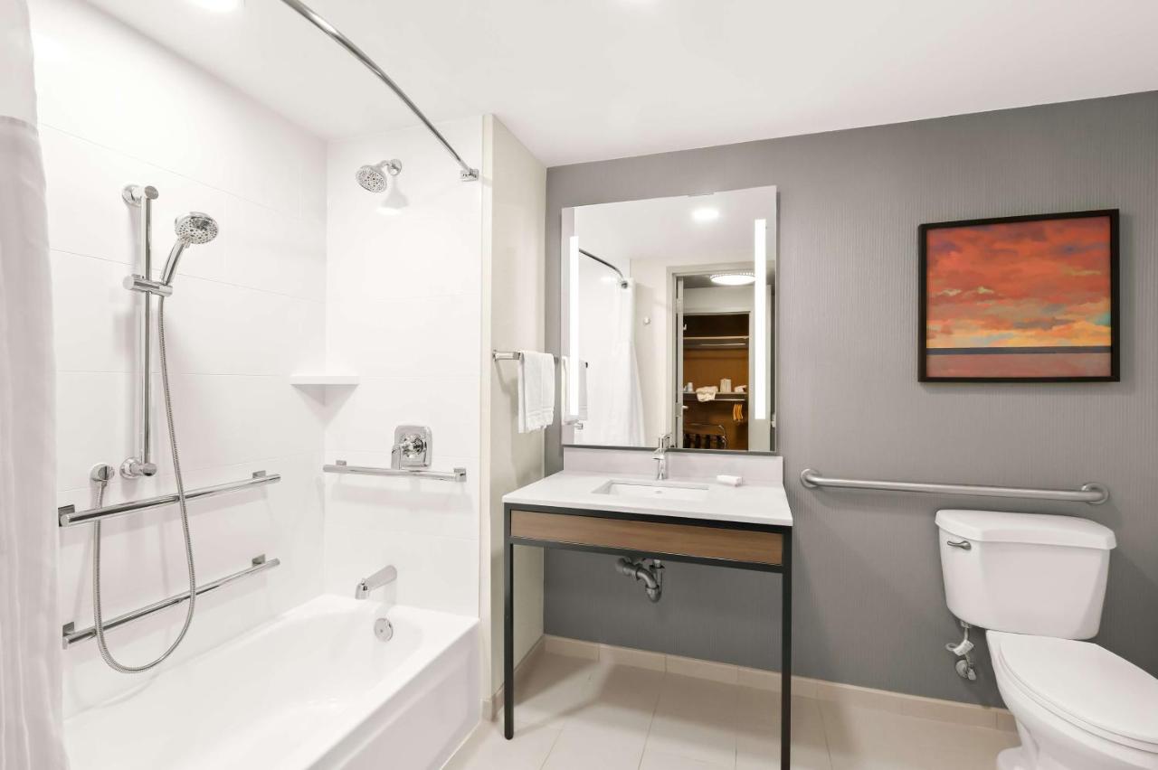 King Room - Disability Access at Hilton Garden Inn San Mateo