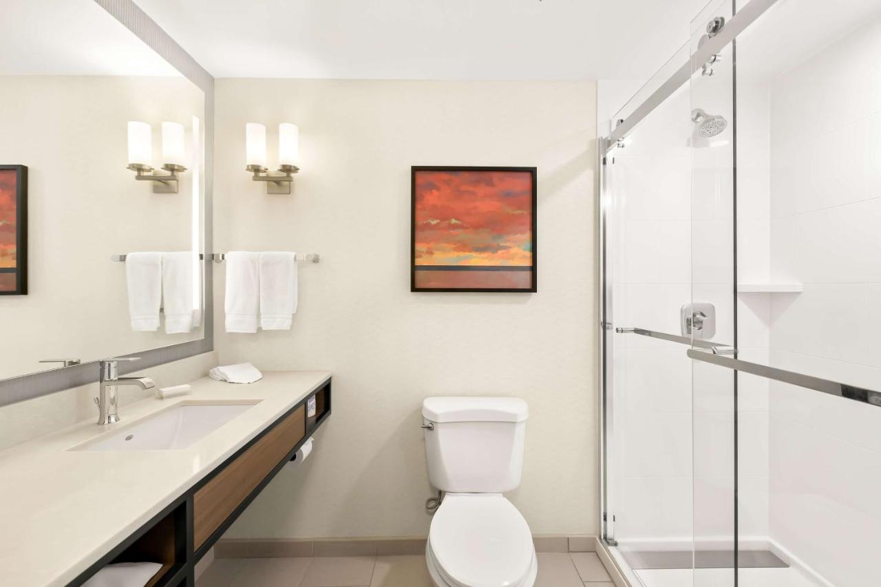 King Room at Hilton Garden Inn San Mateo