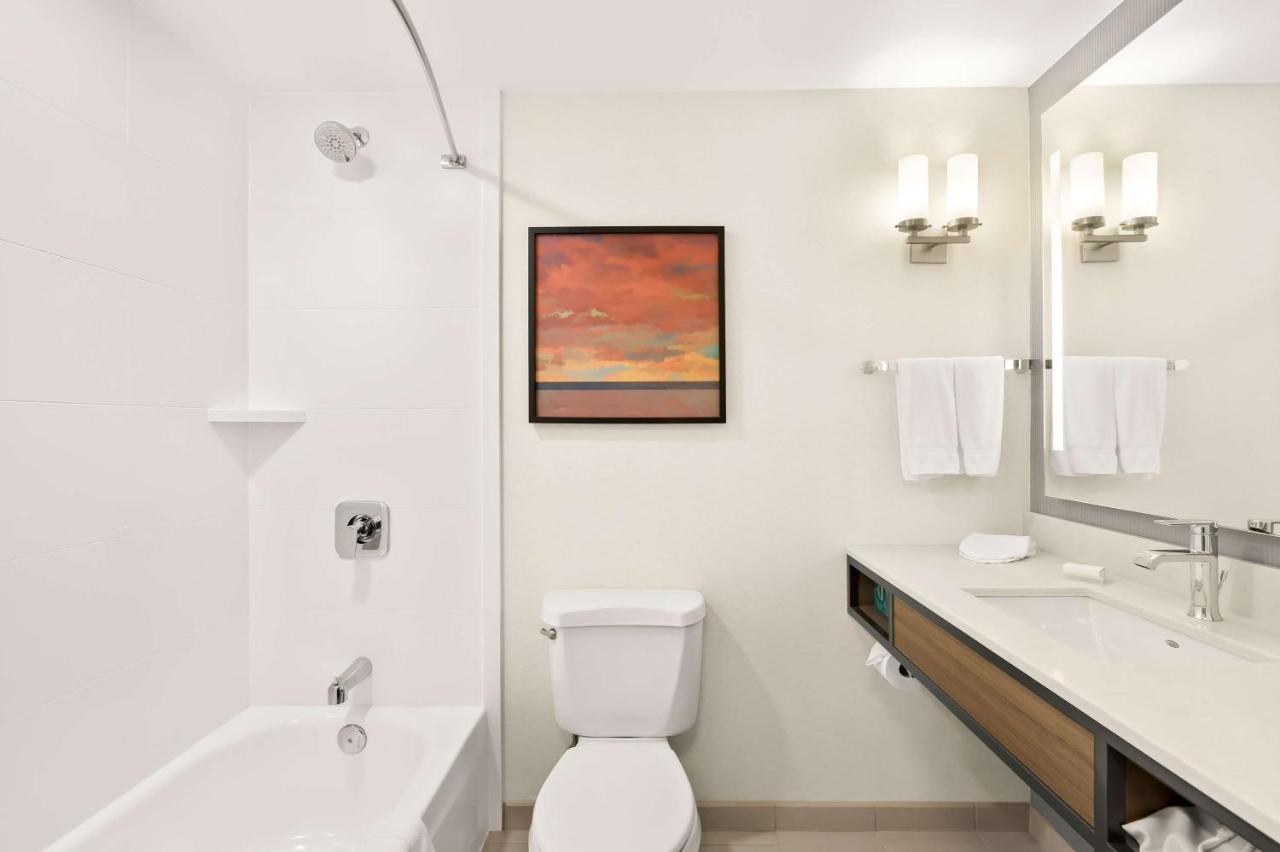 Double Queen Room at Hilton Garden Inn San Mateo
