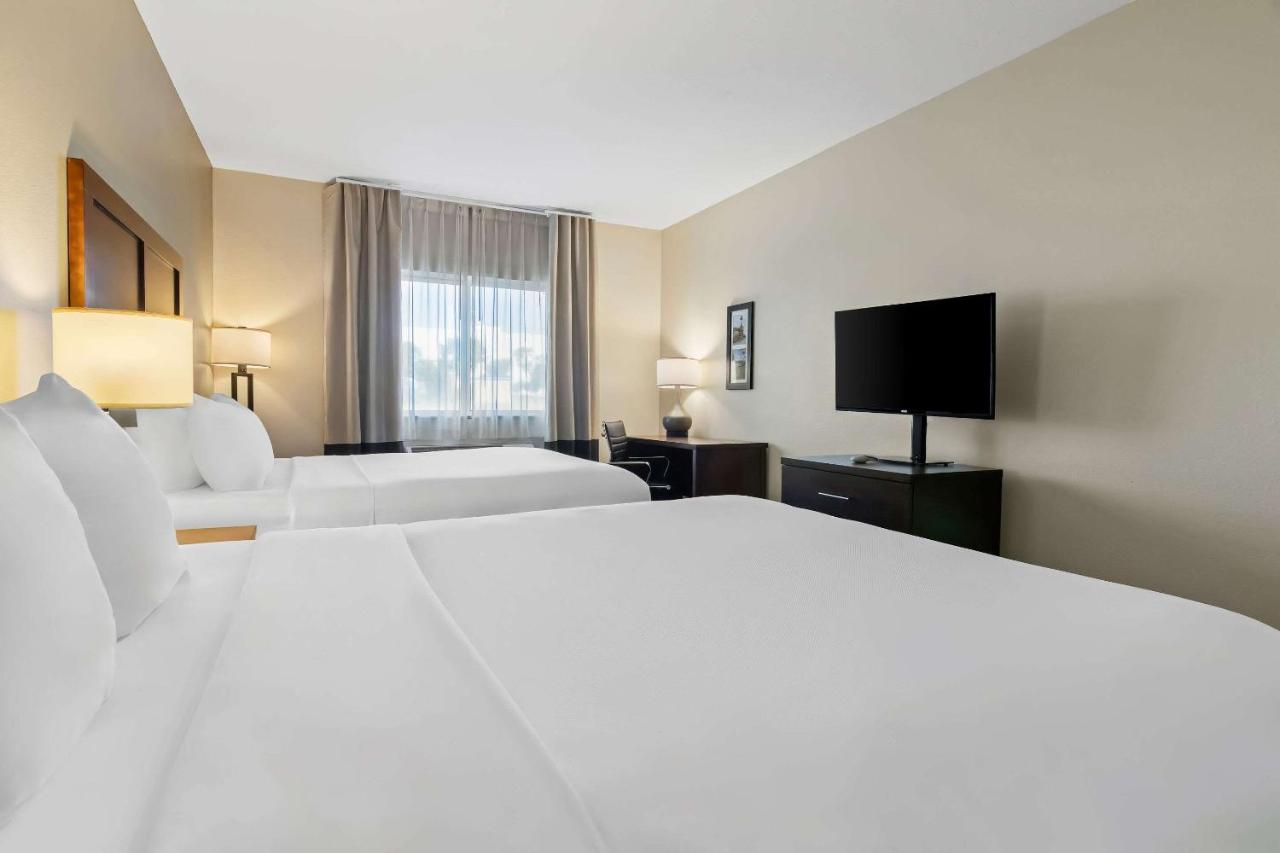 | Comfort Inn Hebron-Lowell Area