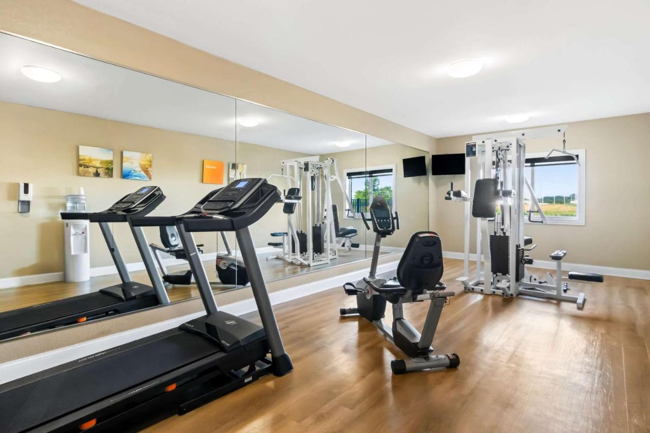  | Comfort Inn Hebron-Lowell Area