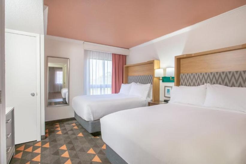  | Holiday Inn & Suites Boca Raton - North
