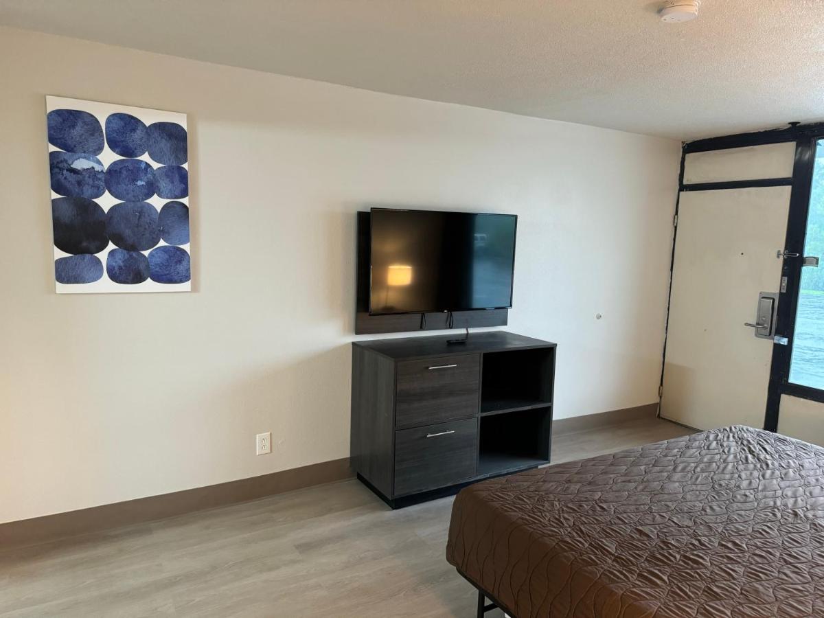  | Stayable Suites Jax West