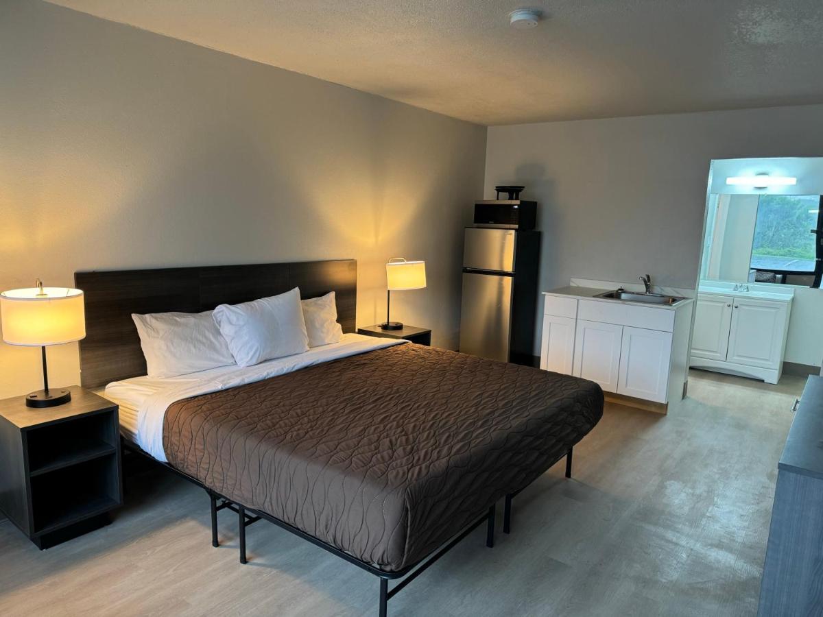  | Stayable Suites Jax West