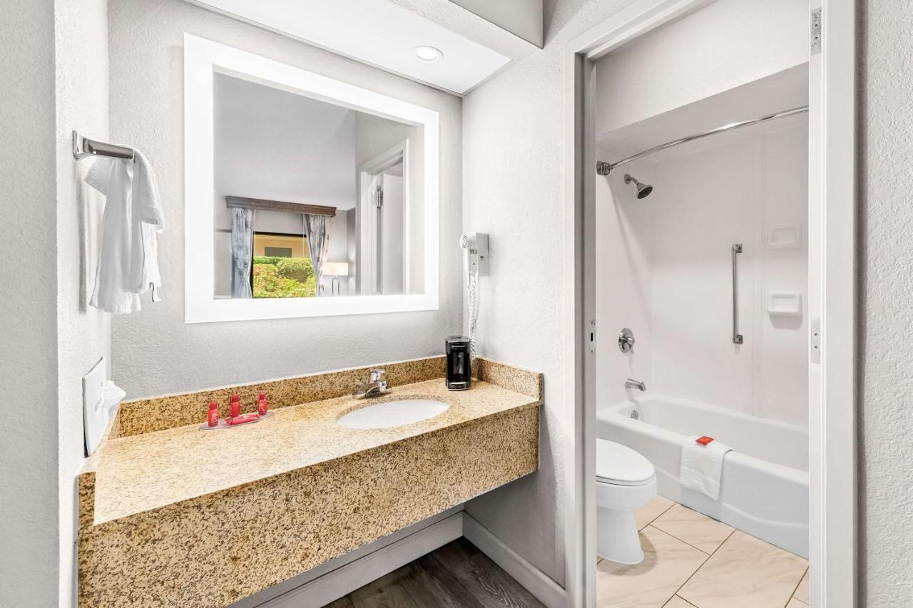 | SureStay Plus Hotel by Best Western Southern Pines Pinehurst
