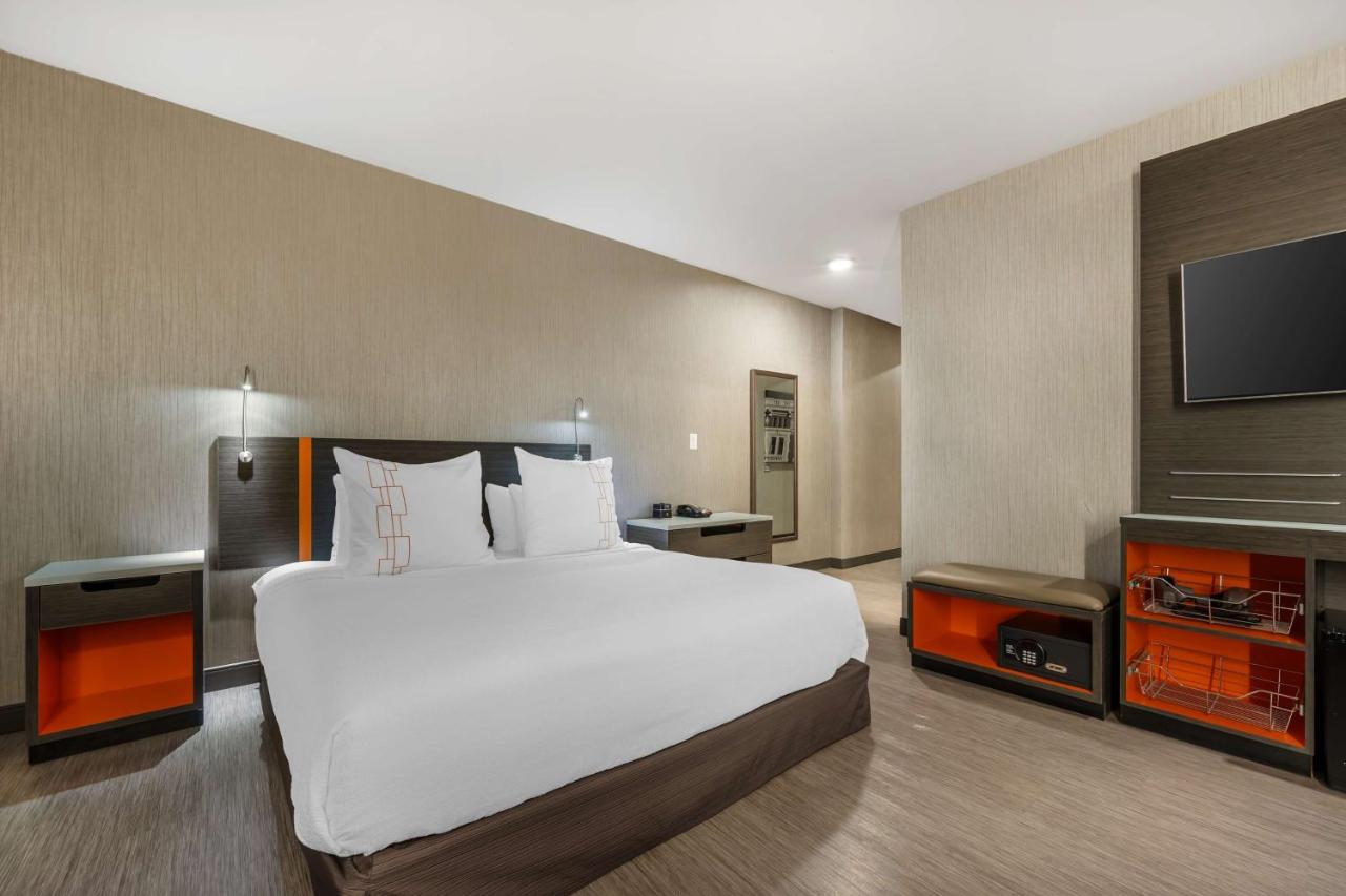 Vīb Best Western Springfield