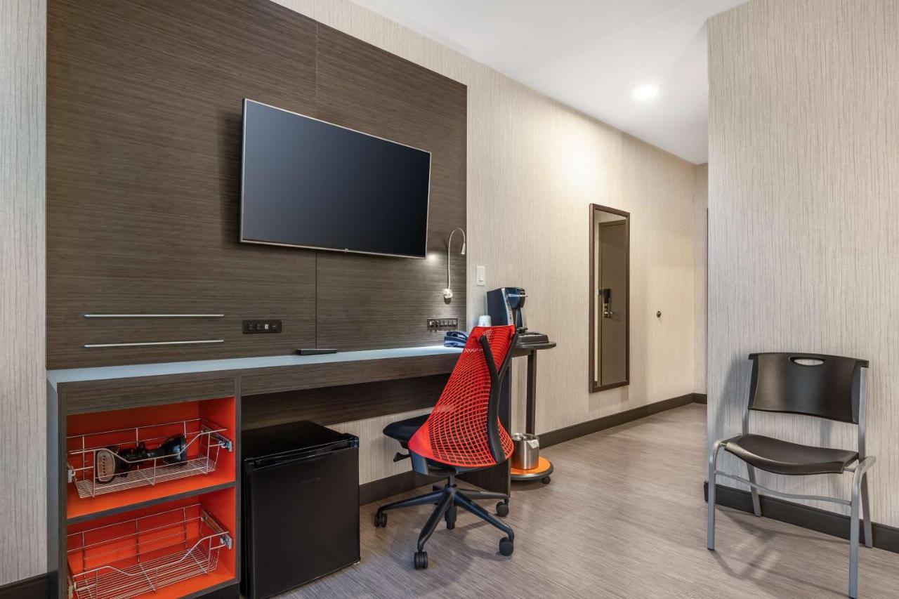 Vīb Best Western Springfield