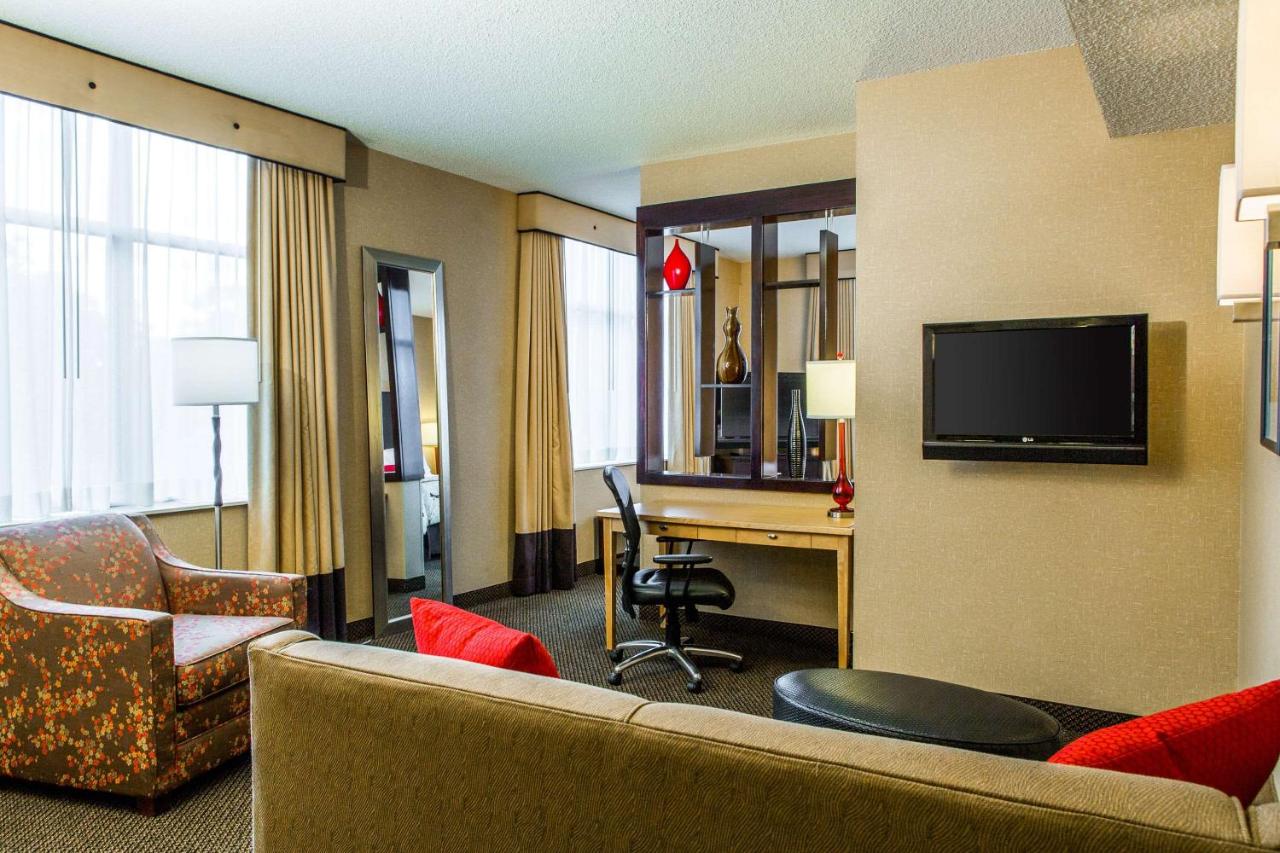 | Cambria Hotel Raleigh - Durham Airport