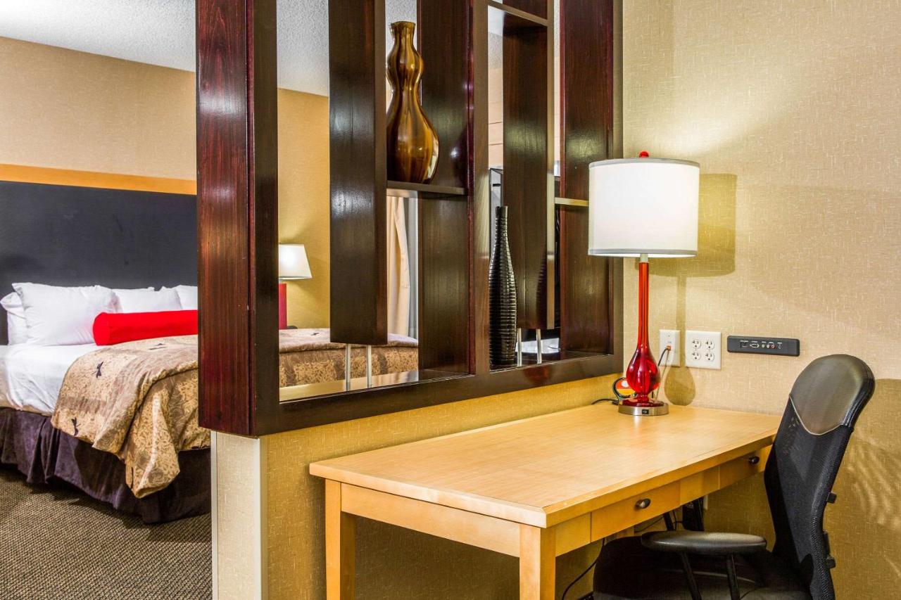 | Cambria Hotel Raleigh - Durham Airport