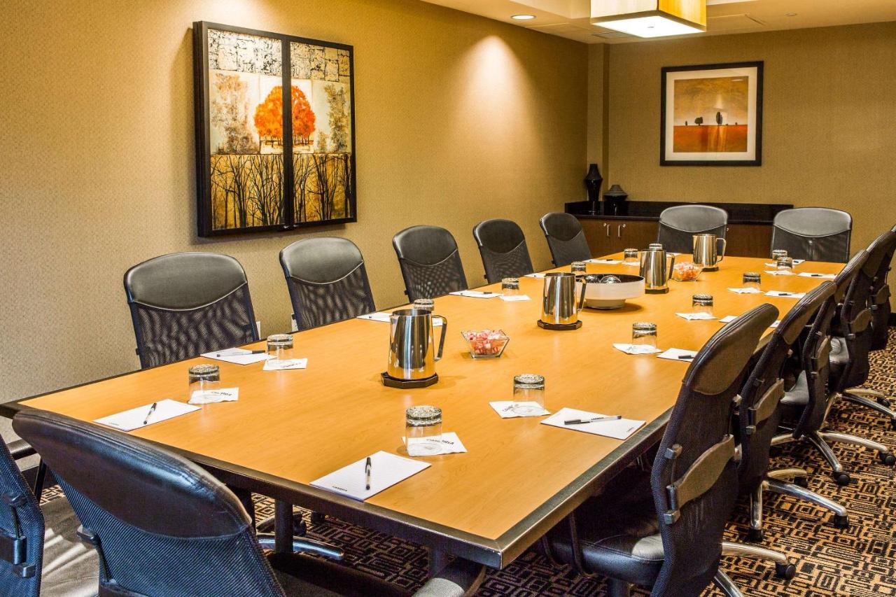 | Cambria Hotel Raleigh - Durham Airport