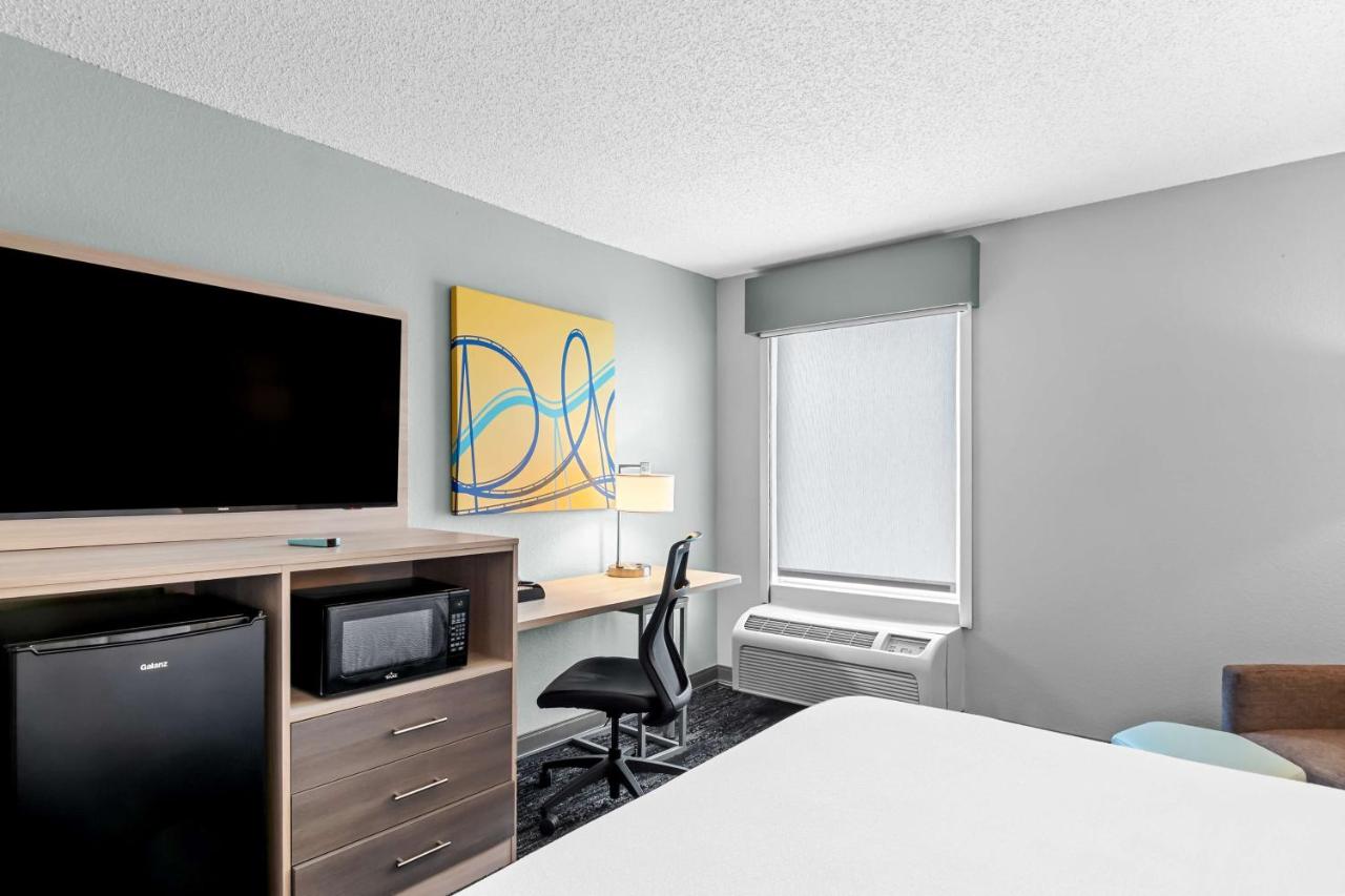  | Days Inn by Wyndham Doswell At the Park