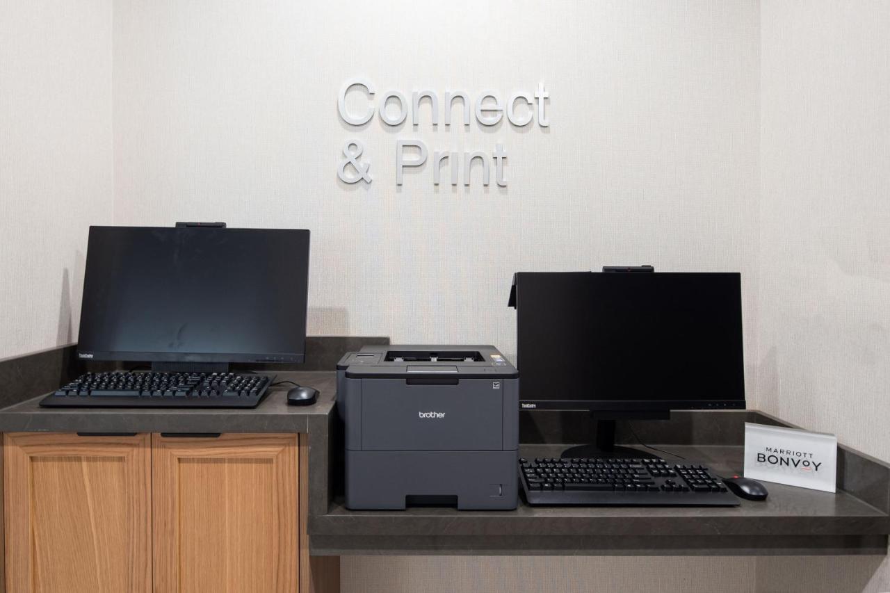 | Fairfield by Marriott Inn & Suites Anaheim Los Alamitos
