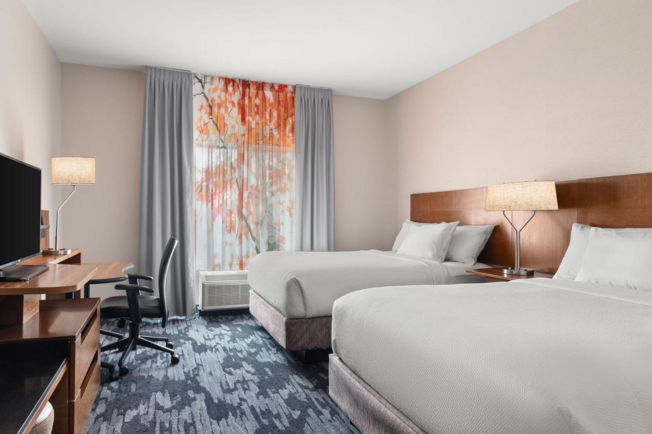 Queen Room with Two Queen Beds at Fairfield Inn & Suites by Marriott Alexandria