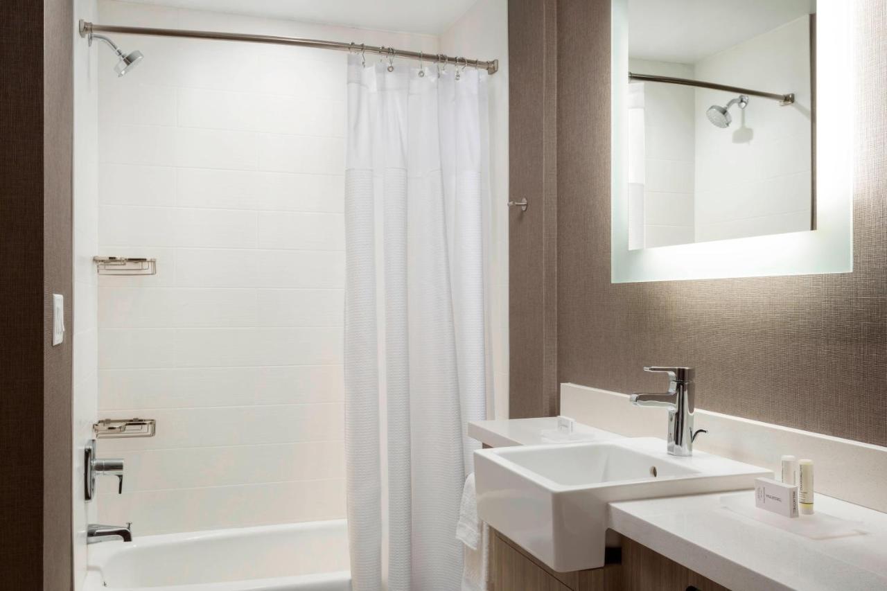| SpringHill Suites by Marriott Belmont Redwood Shores