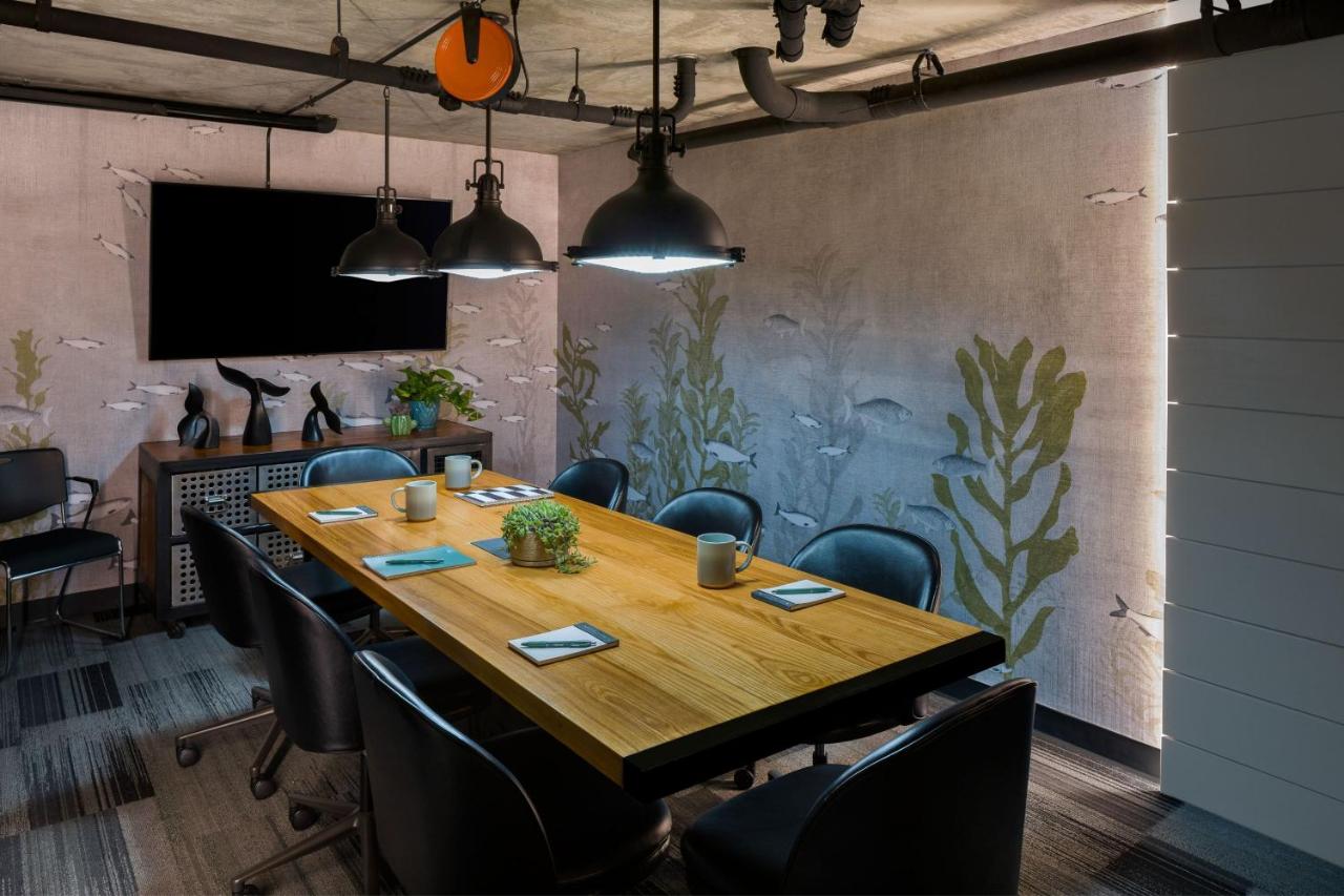  | Moxy San Diego Gaslamp Quarter