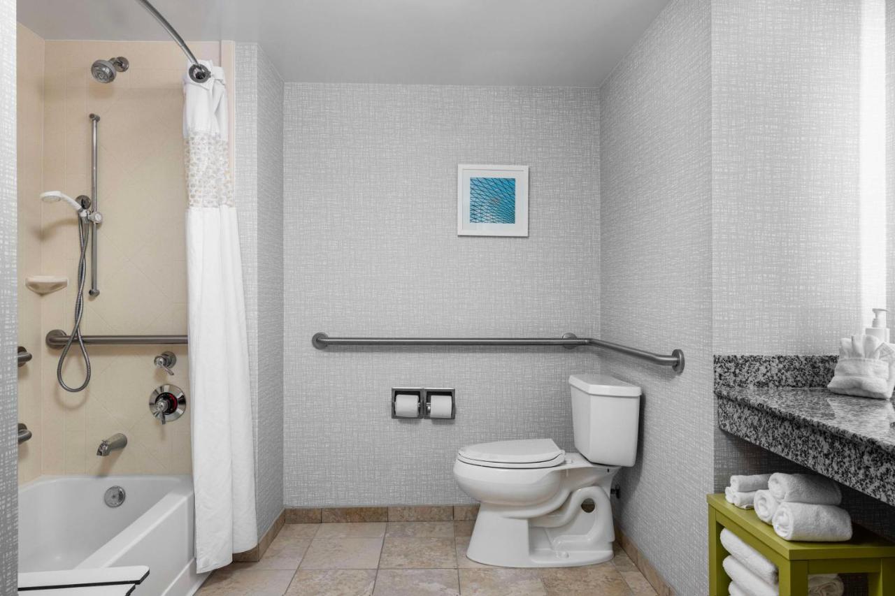 | Hampton Inn & Suites Birmingham/280 East-Eagle Point