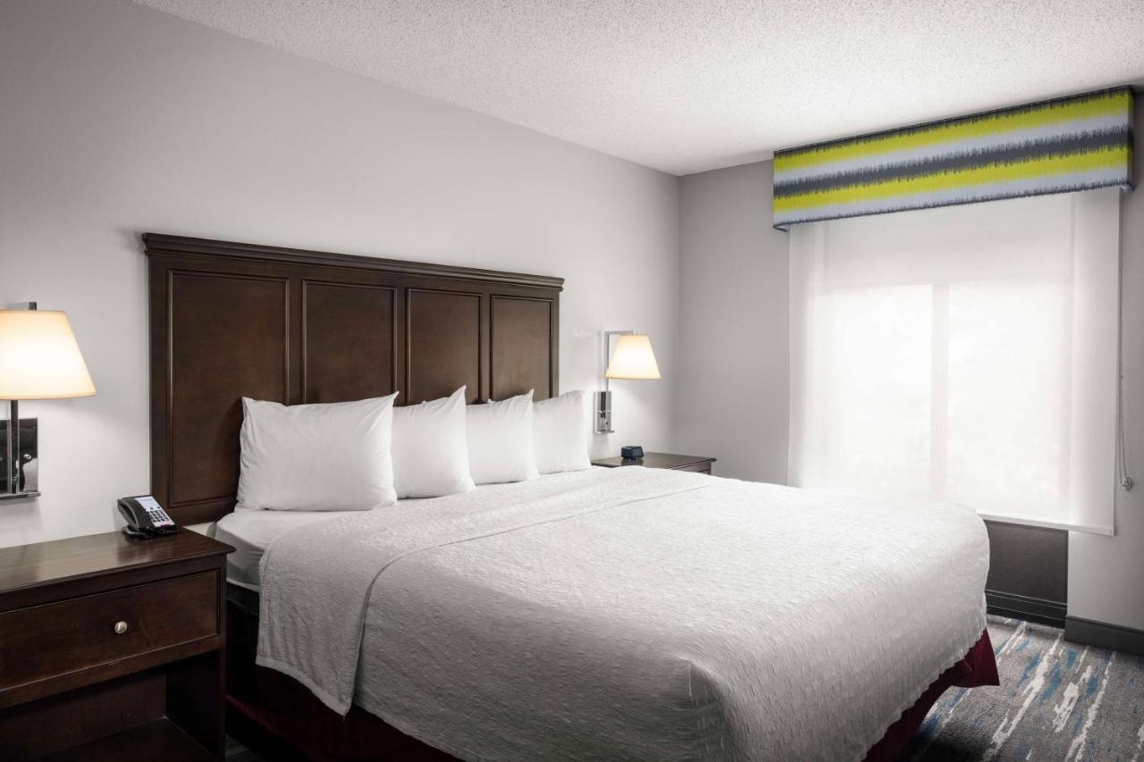 | Hampton Inn & Suites Birmingham/280 East-Eagle Point