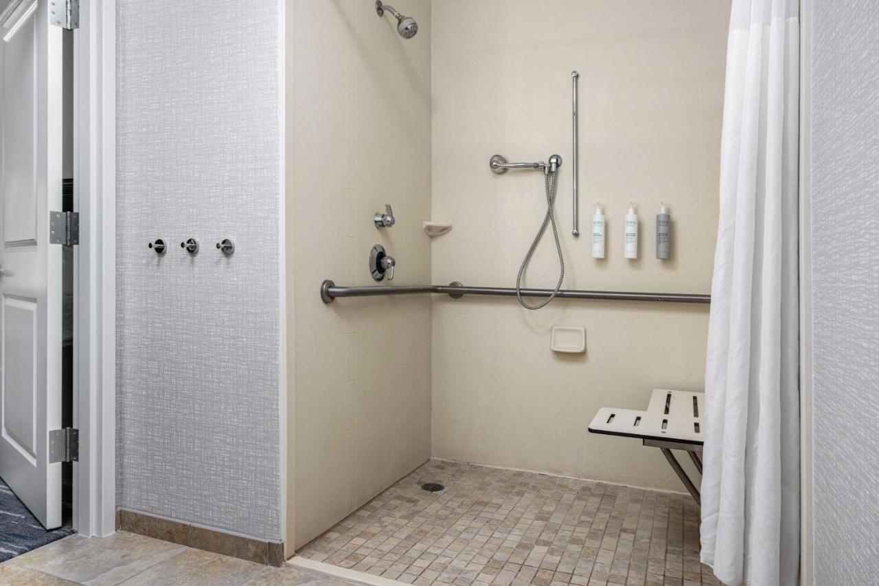 | Hampton Inn & Suites Birmingham/280 East-Eagle Point