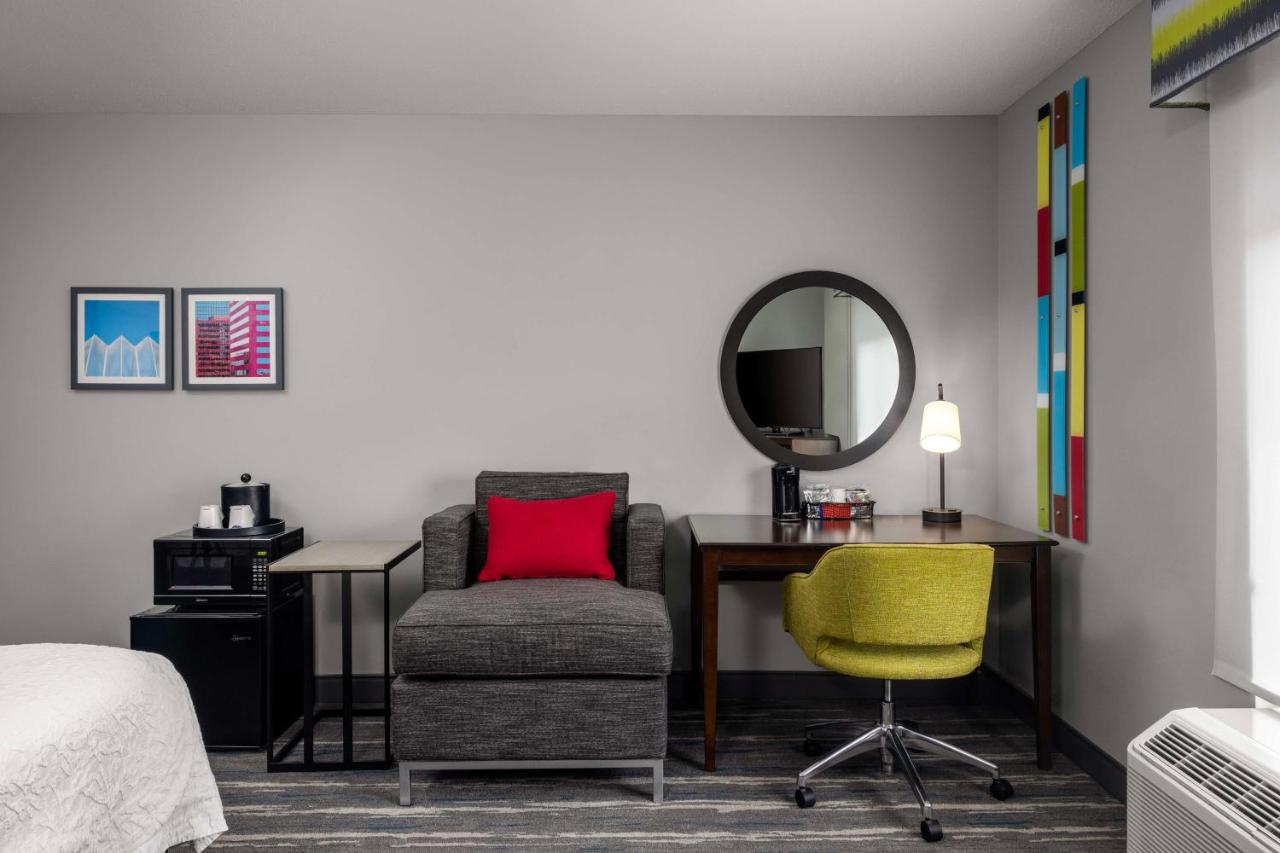 | Hampton Inn & Suites Birmingham/280 East-Eagle Point
