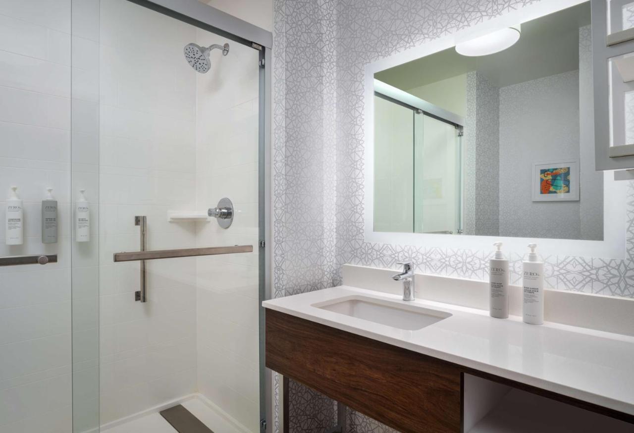 King Room - Non-Smoking at Hampton Inn & Suites Memphis East