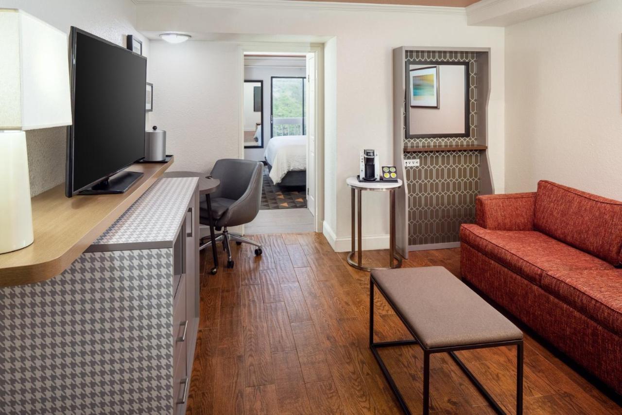 | Holiday Inn & Suites Boca Raton - North