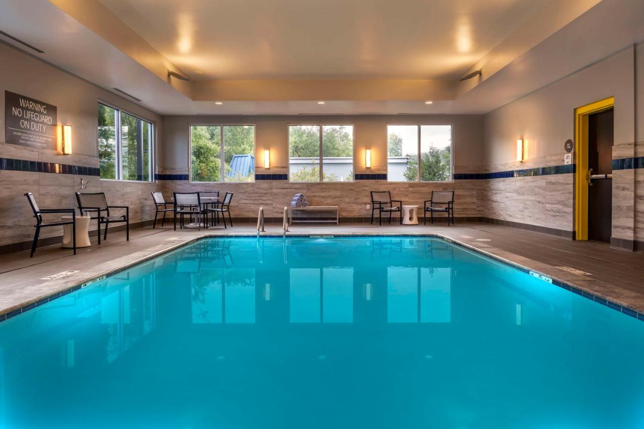  | GLō Best Western Asheville Tunnel Road