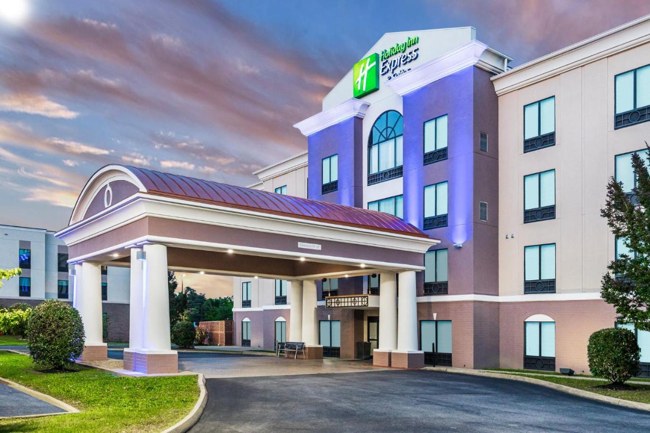  | Holiday Inn Express & Suites Newport S, an IHG Hotel
