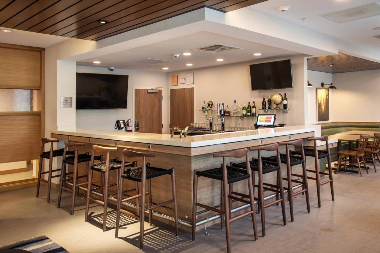 | Fairfield Inn & Suites by Marriott Little Rock Airport