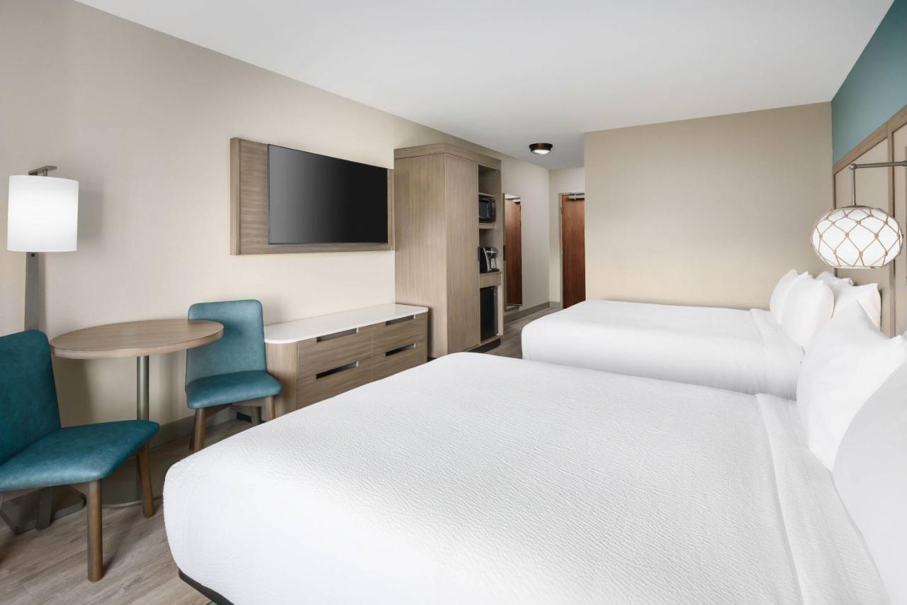 Queen Room with Two Queen Beds at Fairfield Inn & Suites by Marriott Marathon Florida Keys